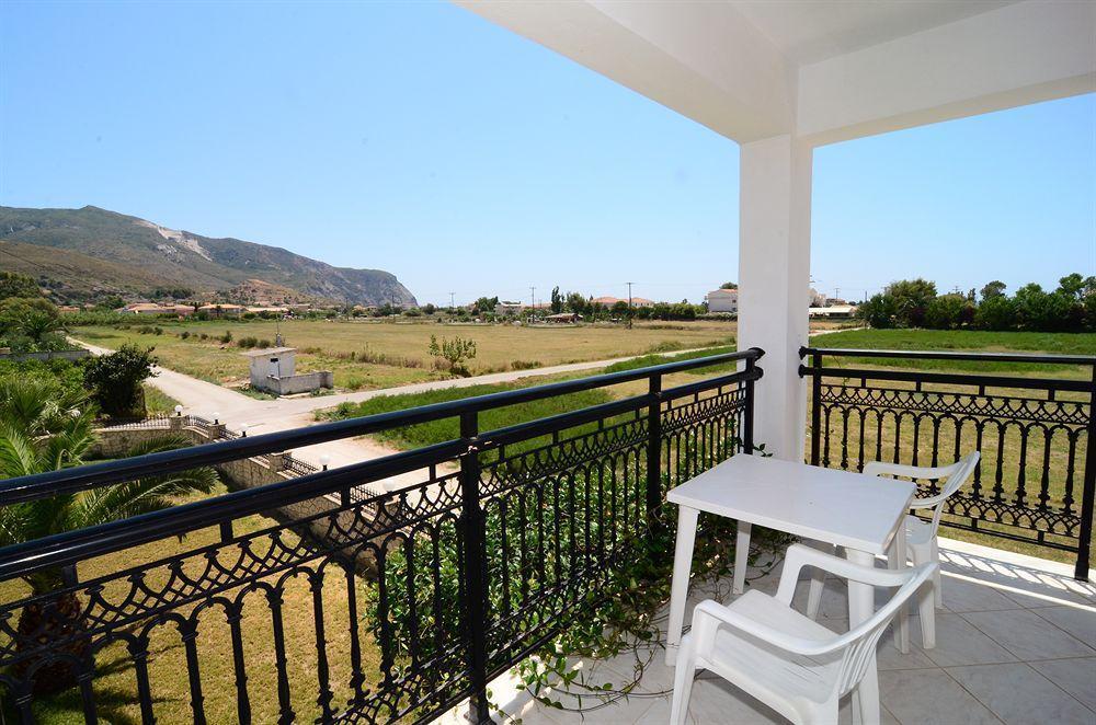 Athina Apartments Zakynthos Exterior foto